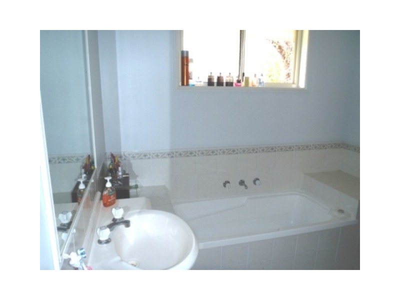 28 Crestridge Crescent, Oxenford QLD 4210