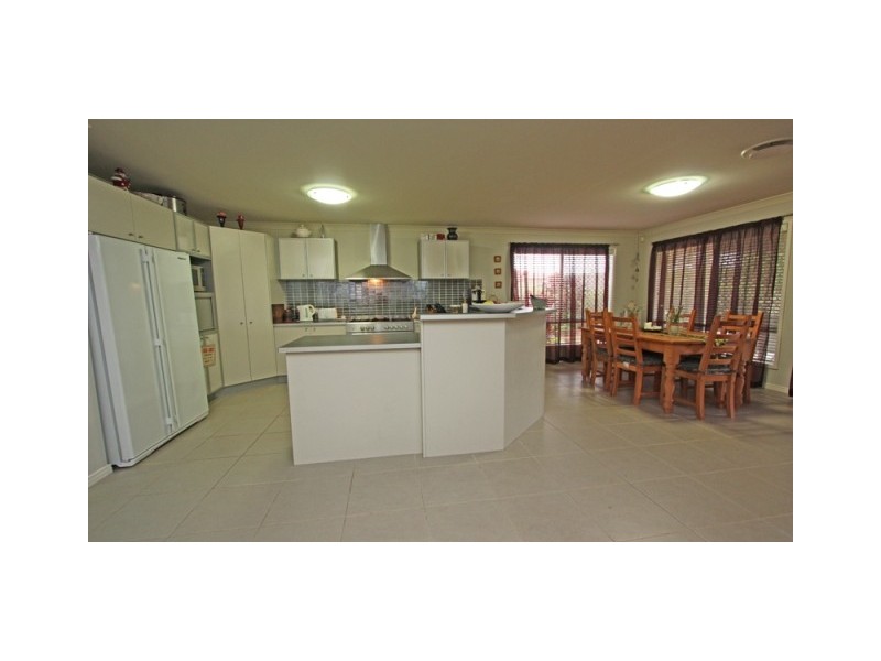 5 Freeling Place, Oxenford QLD 4210