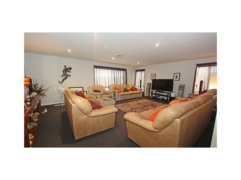 5 Freeling Place, Oxenford QLD 4210