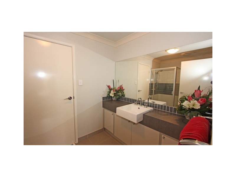 5 Freeling Place, Oxenford QLD 4210