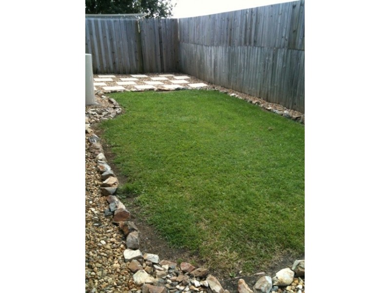 4/6 Buddy Holly Close, Parkwood QLD 4214