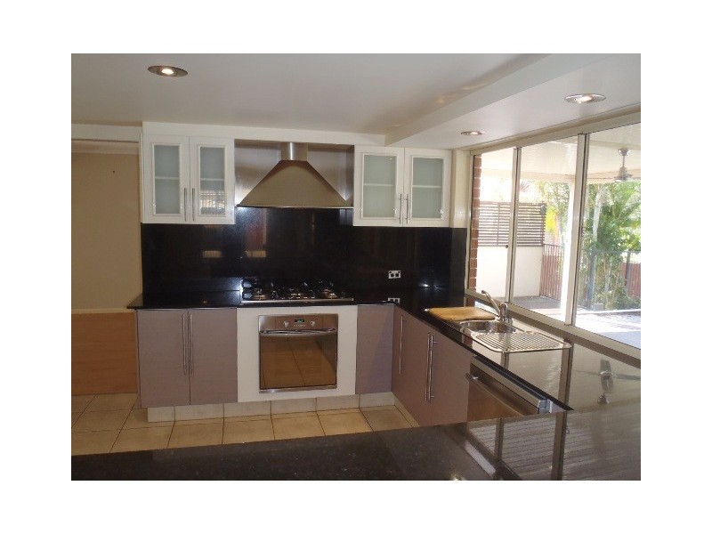 62 Greg Norman Cres, Parkwood QLD 4214