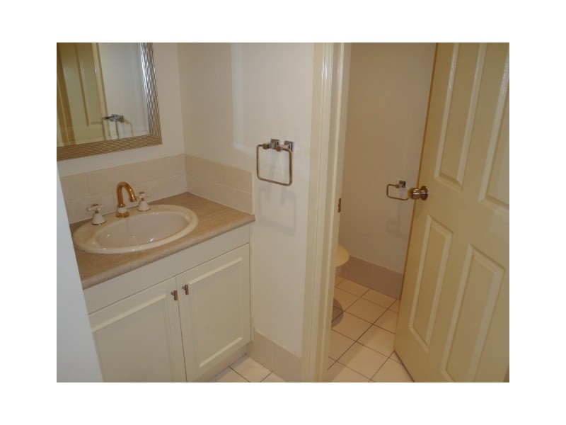 62 Greg Norman Cres, Parkwood QLD 4214