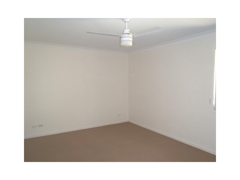 17 Saltwater Boulevard, Oxenford QLD 4210