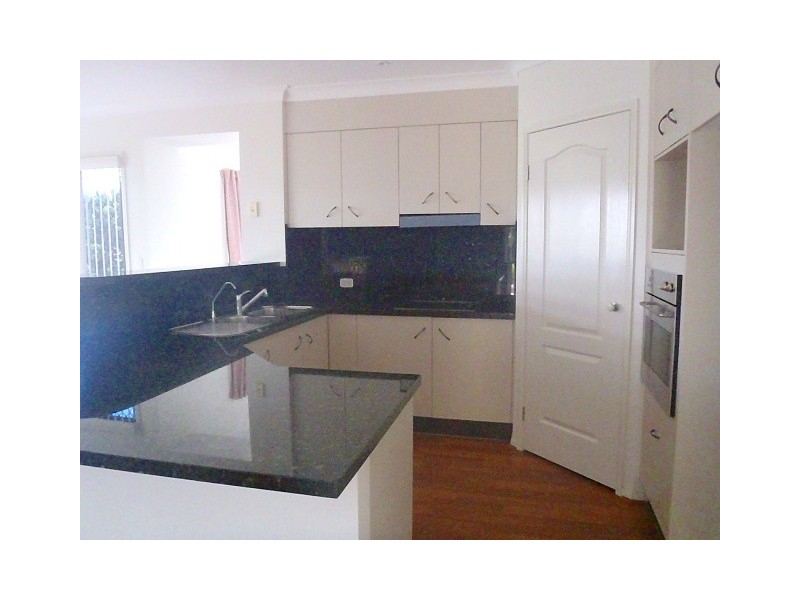 21 Hillary Cct, Pacific Pines QLD 4211