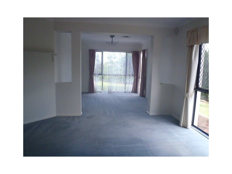 21 Hillary Cct, Pacific Pines QLD 4211