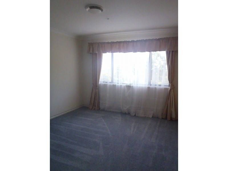 21 Hillary Cct, Pacific Pines QLD 4211