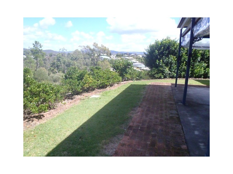 21 Hillary Cct, Pacific Pines QLD 4211