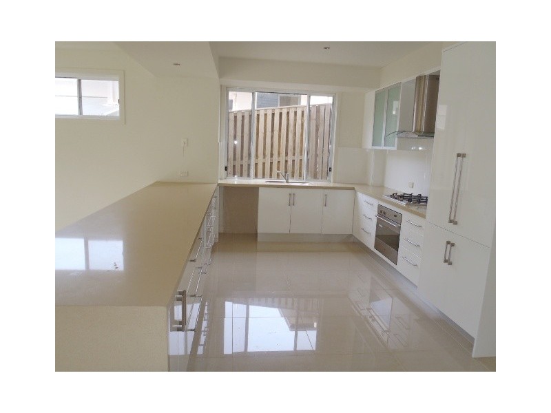 11 Katinka Cct, Coomera Waters QLD 4209