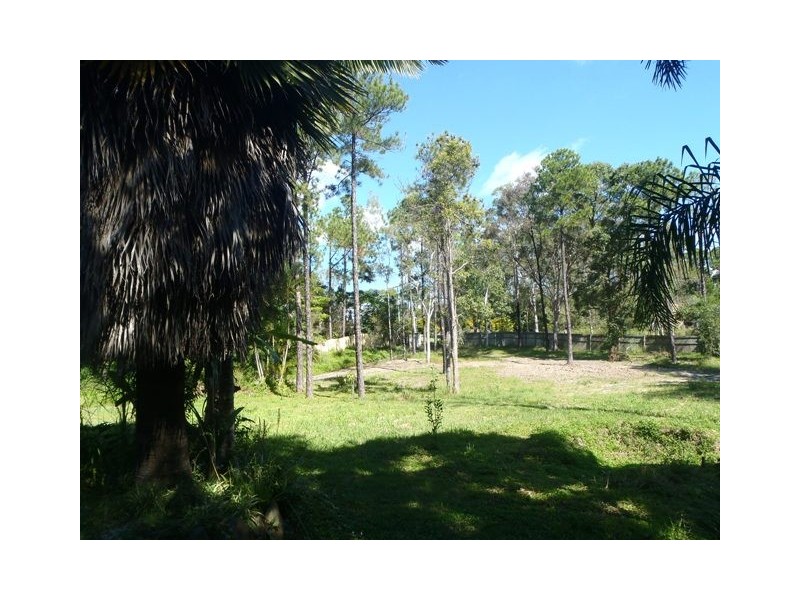 6 Connemarra Road, Gaven QLD 4211