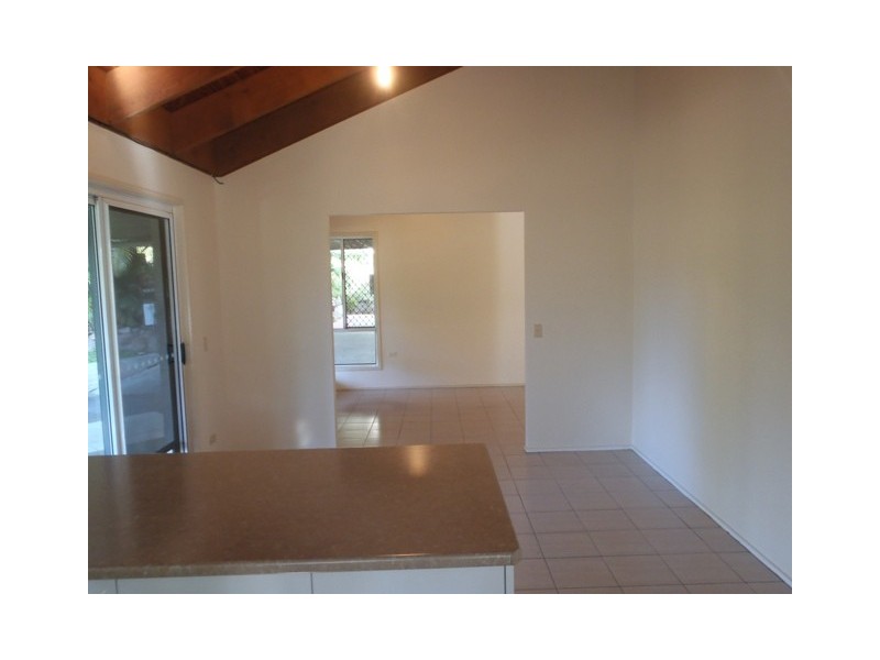 6 Connemarra Road, Gaven QLD 4211