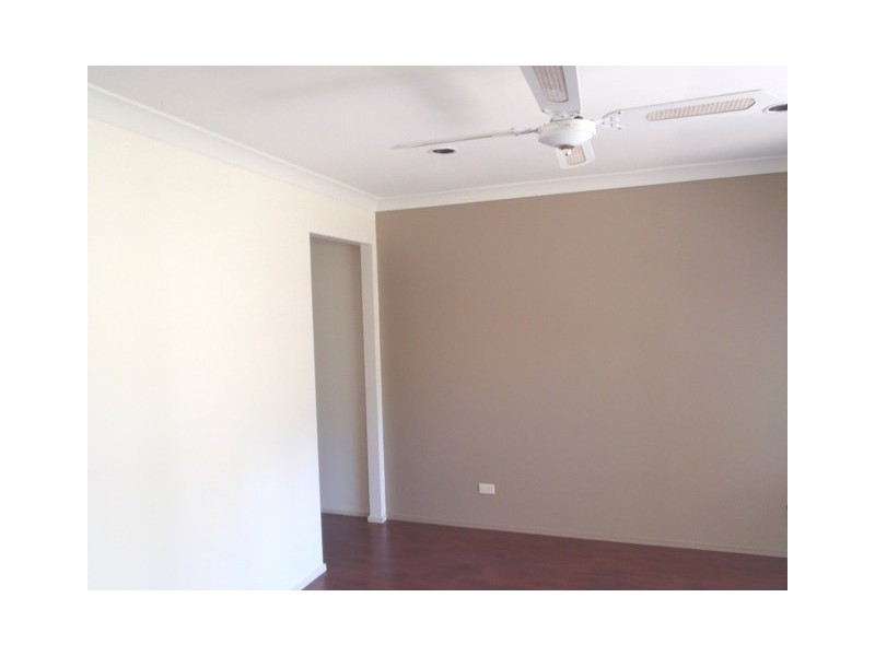 6 Connemarra Road, Gaven QLD 4211