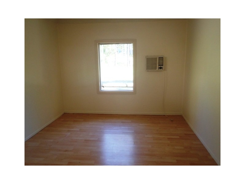 6 Connemarra Road, Gaven QLD 4211