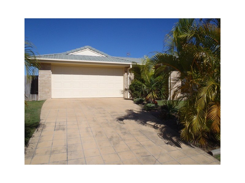 8 Rosefinch St, Upper Coomera QLD 4209