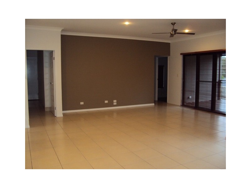 16 Chesterton Street, Pacific Pines QLD 4211