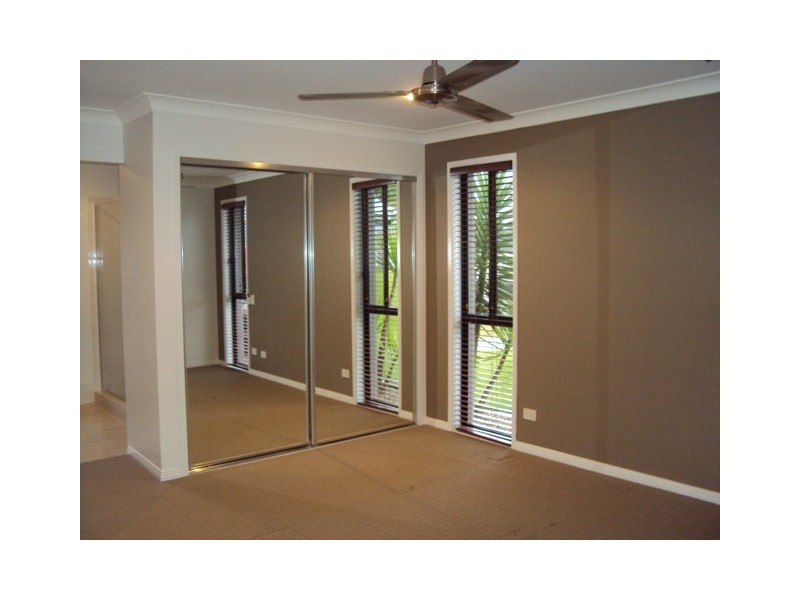 16 Chesterton Street, Pacific Pines QLD 4211