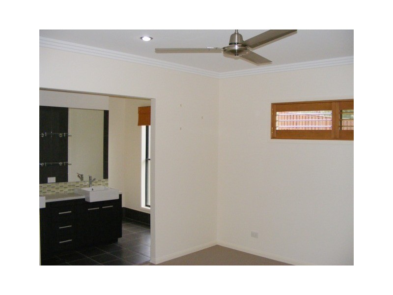 20 Saddle Back Street, Upper Coomera QLD 4209