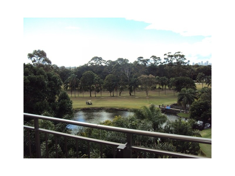 45w/11-13 Fairways Drive, Clear Island Waters QLD 4226
