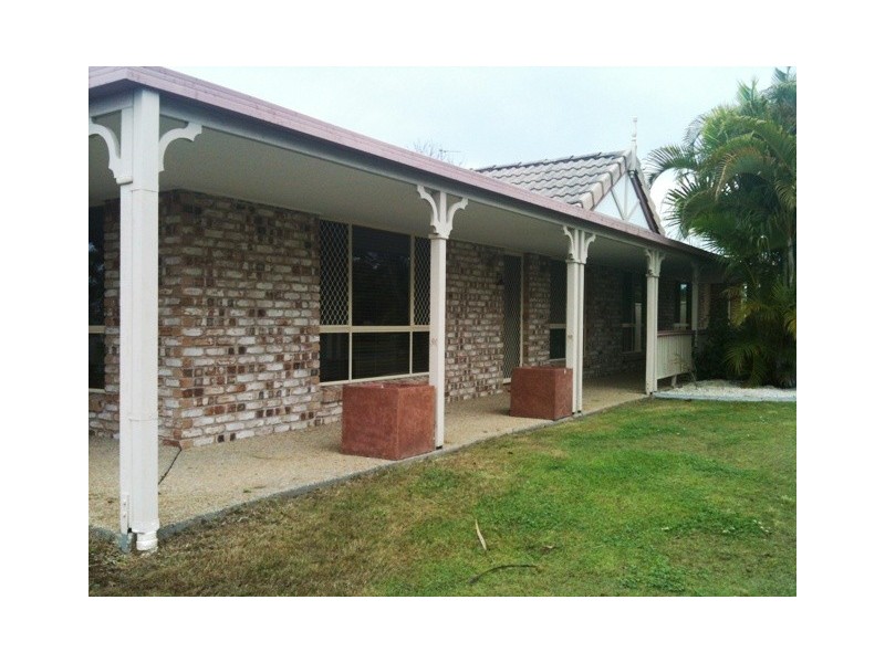 2 Greenwood Court, Helensvale QLD 4212