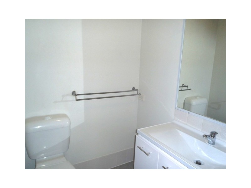 2 Greenwood Court, Helensvale QLD 4212