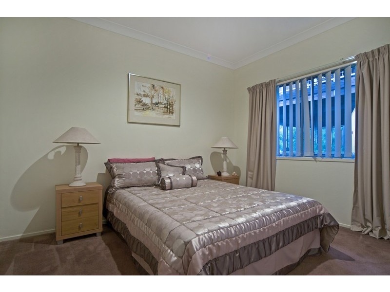 34 Midway Terrace, Pacific Pines QLD 4211