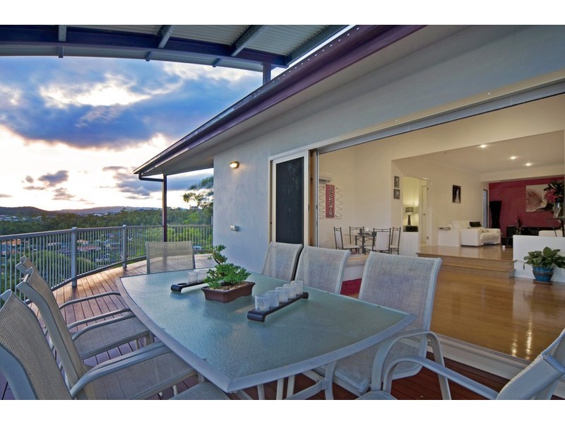 34 Midway Terrace, Pacific Pines QLD 4211