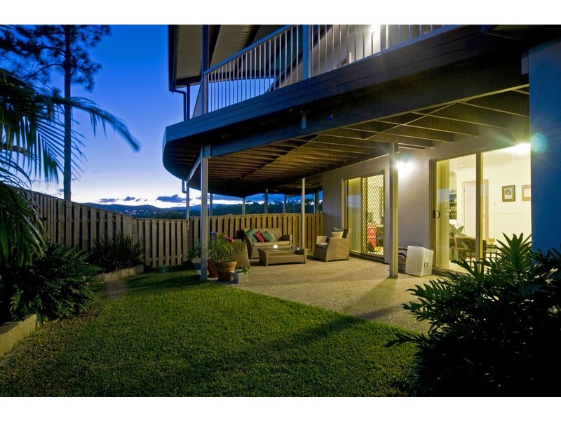 34 Midway Terrace, Pacific Pines QLD 4211