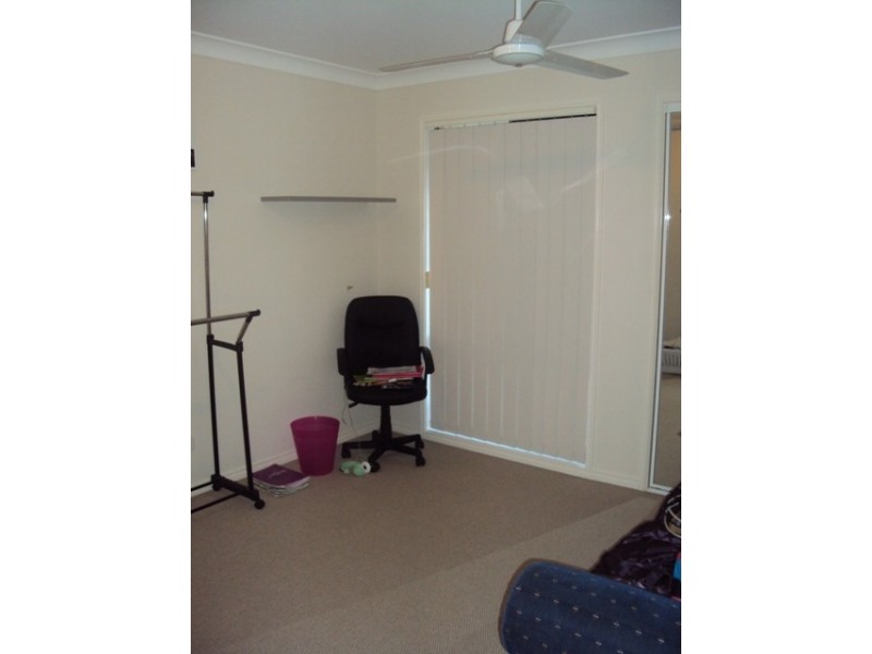 6 Coonowrin Street, Pacific Pines QLD 4211