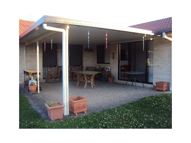6 Coonowrin Street, Pacific Pines QLD 4211