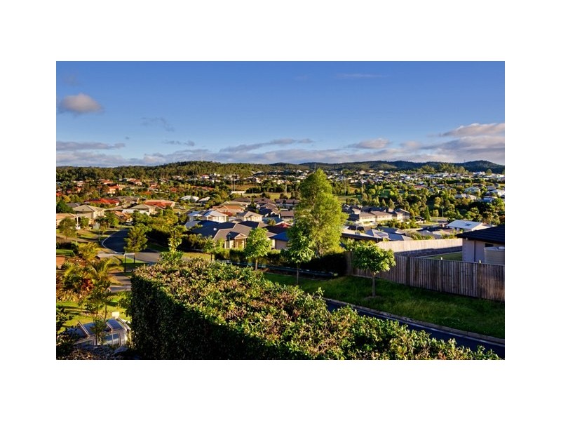 23 Yamba Street, Pacific Pines QLD 4211