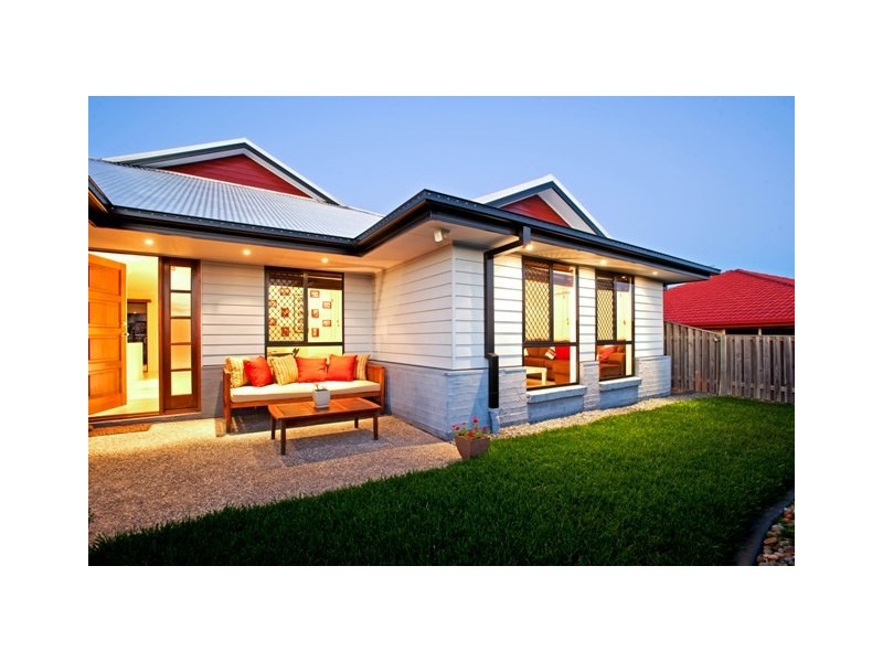 23 Yamba Street, Pacific Pines QLD 4211