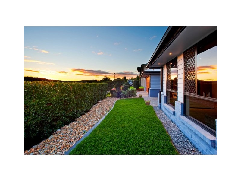 23 Yamba Street, Pacific Pines QLD 4211