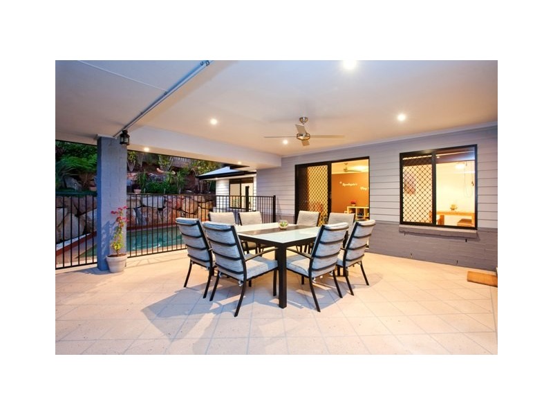 23 Yamba Street, Pacific Pines QLD 4211