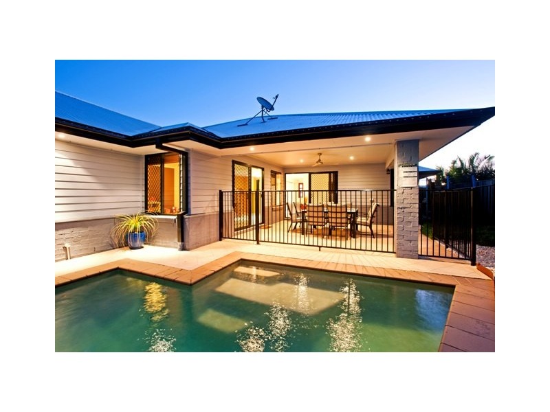 23 Yamba Street, Pacific Pines QLD 4211