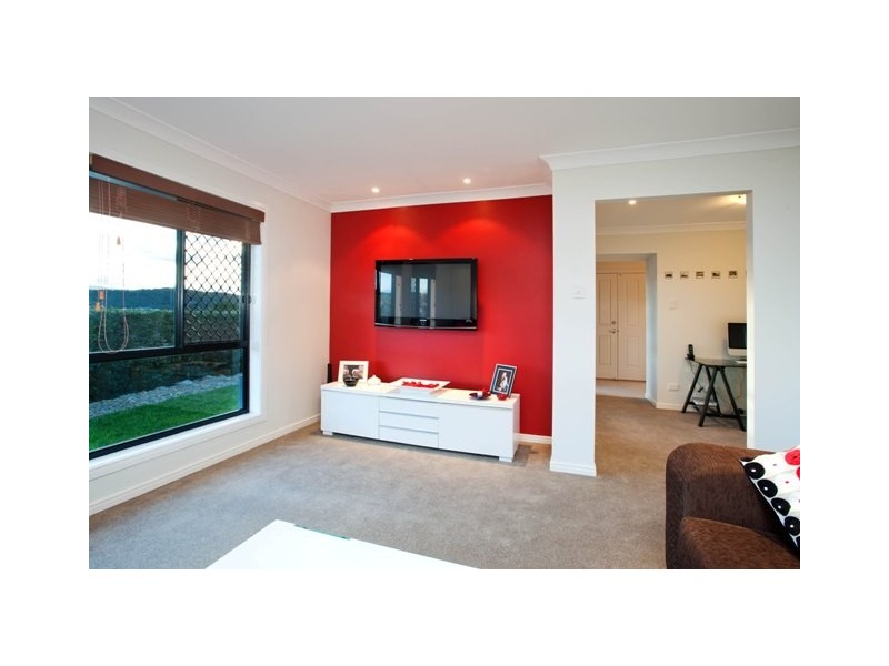 23 Yamba Street, Pacific Pines QLD 4211