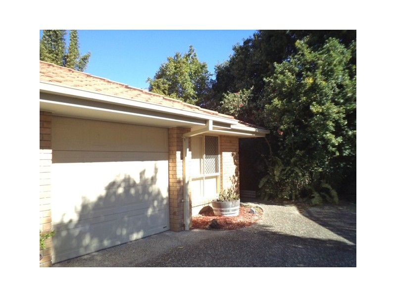 2/85 Cootharaba Drive, Helensvale QLD 4212