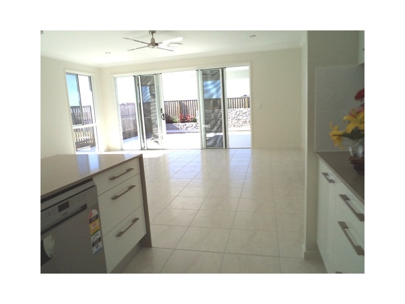 Pacific Pines QLD 4211