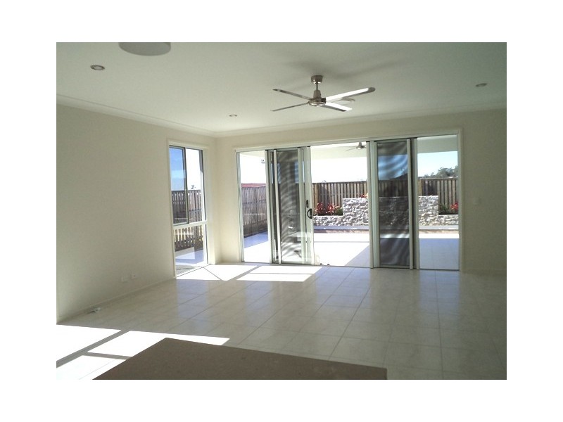 Pacific Pines QLD 4211