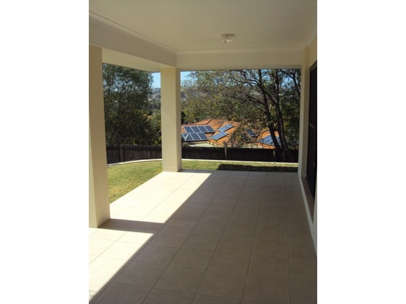 23 Flame Tree Cres, Maudsland QLD 4210