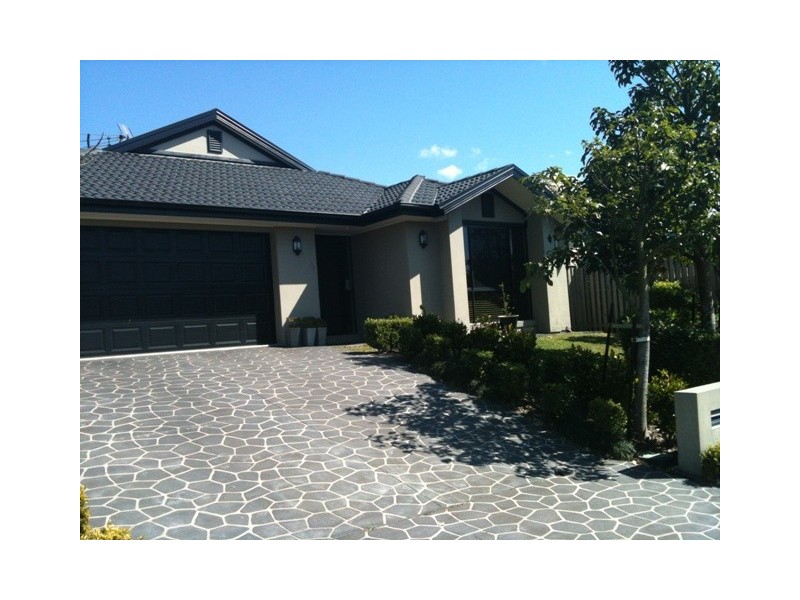 23 Cossington Circuit, Maudsland QLD 4210