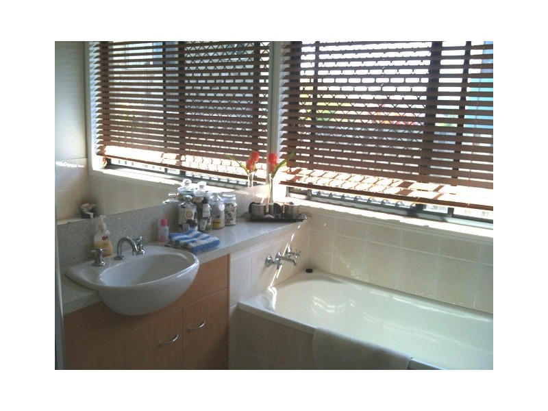 23 Cossington Circuit, Maudsland QLD 4210