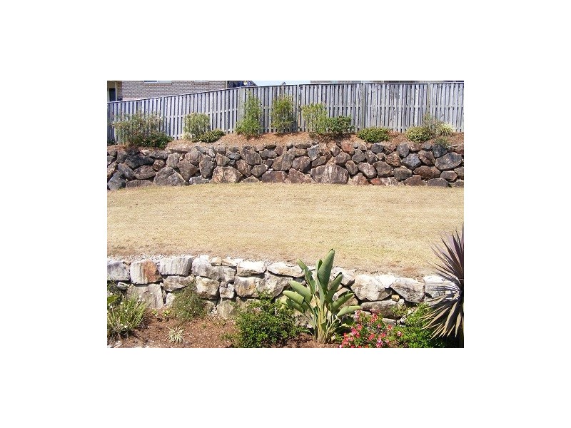 Pacific Pines QLD 4211