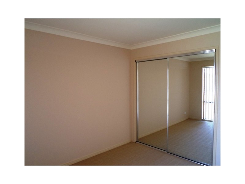 12 Wunburra Circle, Pacific Pines QLD 4211