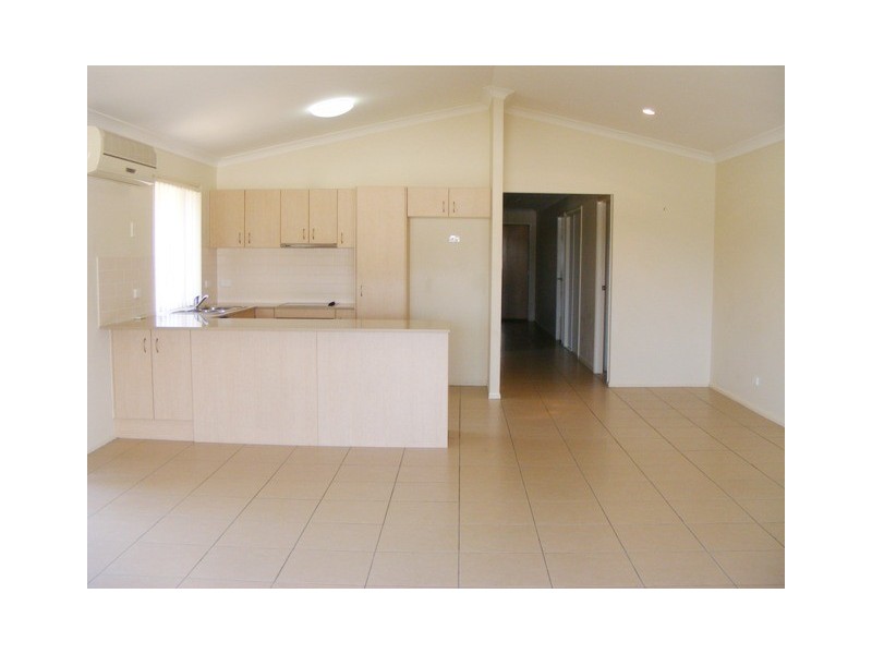 13 Jasmine Cct, Ormeau QLD 4208