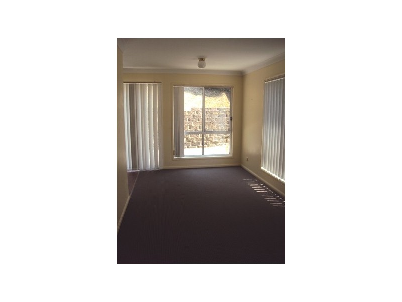 2/79 Cootharaba Drive, Helensvale QLD 4212