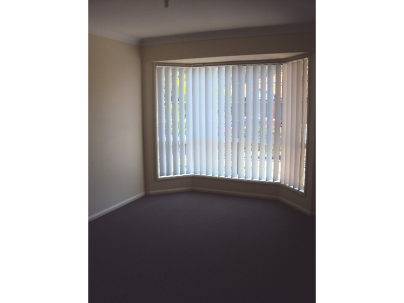 2/79 Cootharaba Drive, Helensvale QLD 4212