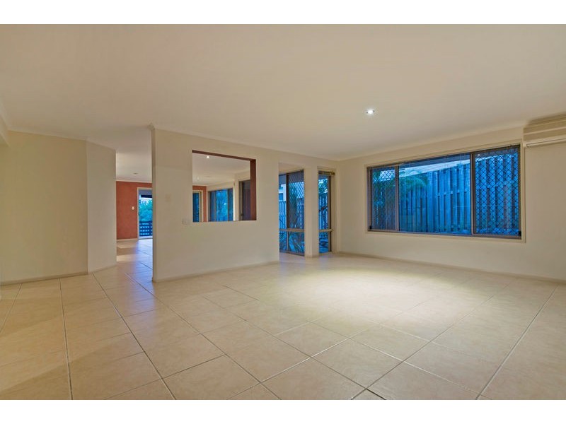 5 Stockdale Street, Pacific Pines QLD 4211
