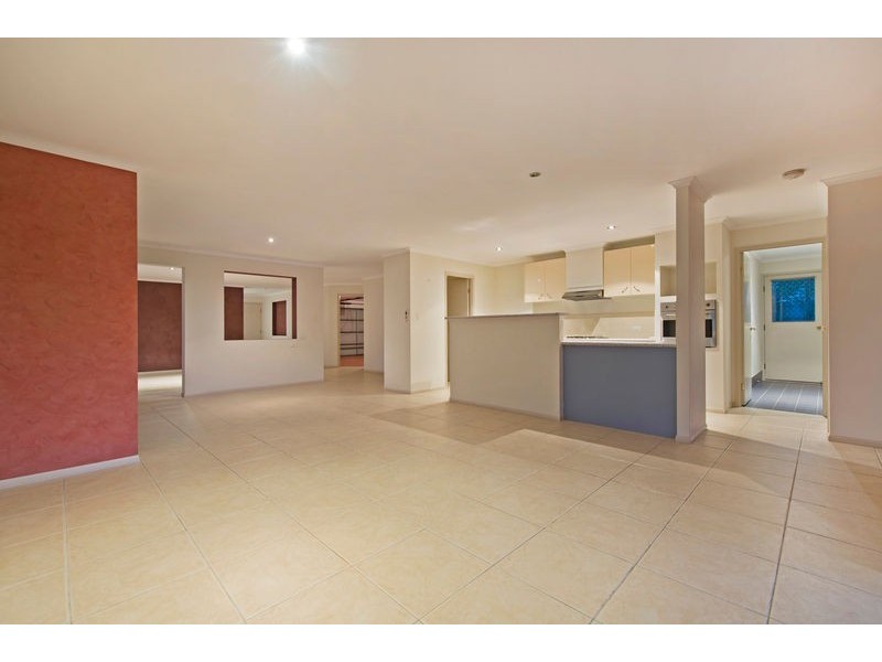 5 Stockdale Street, Pacific Pines QLD 4211