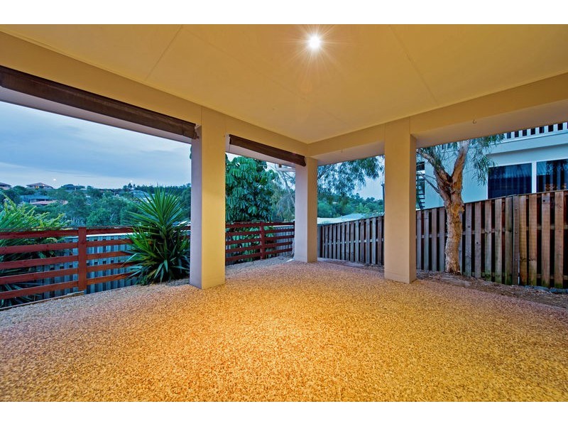 5 Stockdale Street, Pacific Pines QLD 4211