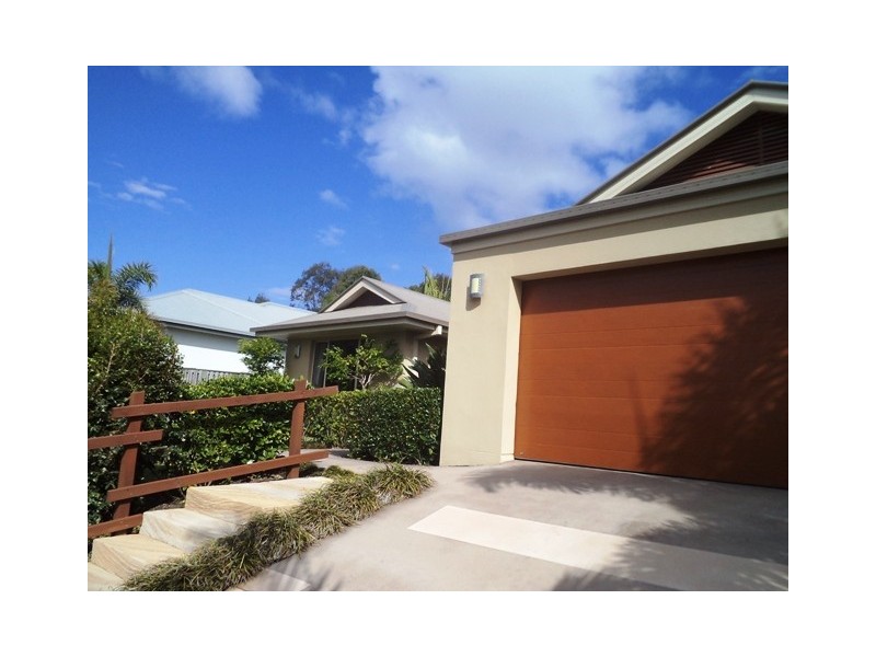 42 Boambillee Dr, Coomera Waters QLD 4209